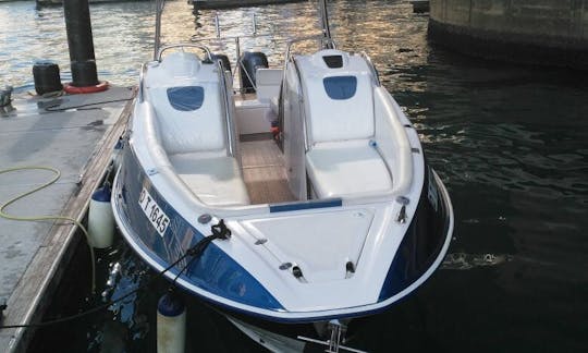 Sport Boat 31ft in Dubai Marina Mall