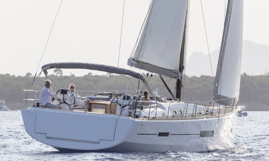 50ft Dufour 520 Cruising Monohull Charter for 8 People in Ljubljana, Slovenia