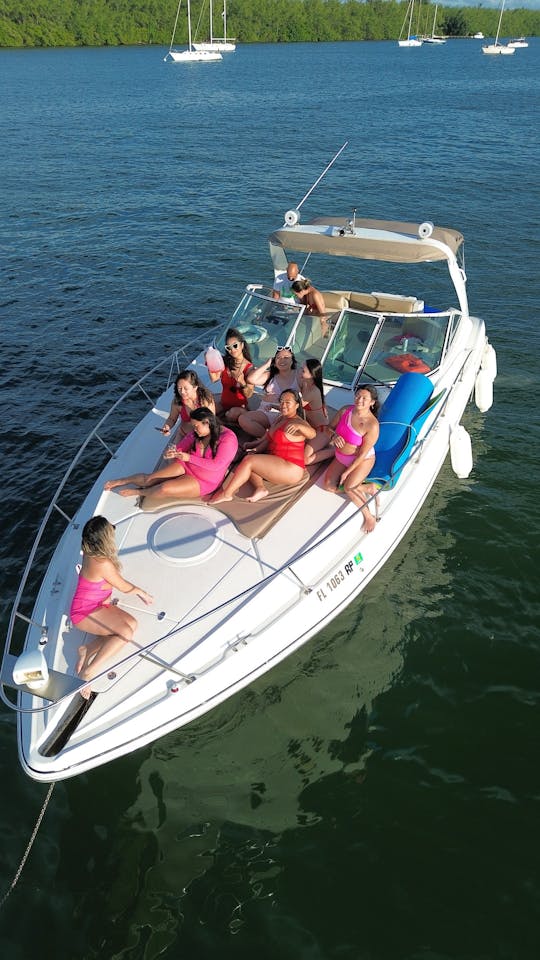 Great 37' cruiser for a fun day on the water!!