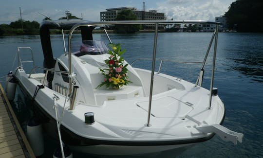 21' Yamaha SR-X Center Console Fishing Trip for 2 People in Koror City, Palau