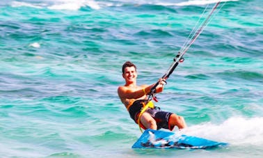 Leçon de kitesurf avec un instructeur certifié IKO à Saint-Kitts-et-Nevis