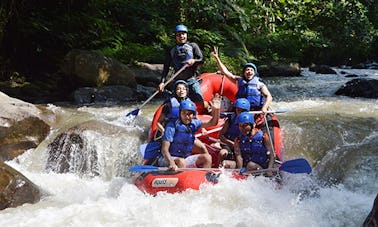 Increíble y divertida experiencia de rafting en Ubud, Indonesia