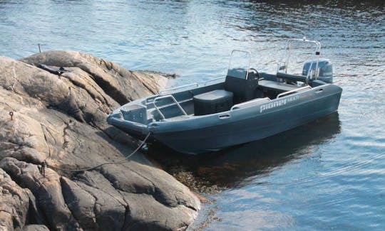 17.5ft Pioner Multi Fishing Boat Rental for 8 People in Stonglandseidet, Norway