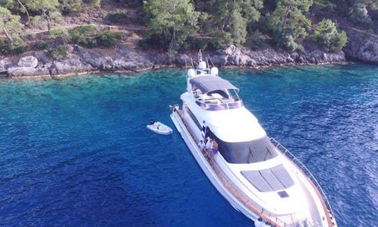 Location de Power Mega Yacht 2011 à Muğla, Turquie