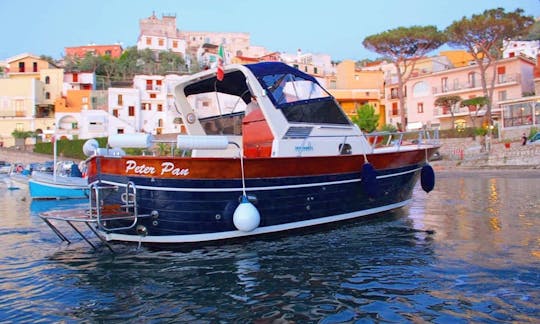 Exclusive Capri Tour for 10 Person on Aprea Mare Boat with Capitan Pietro