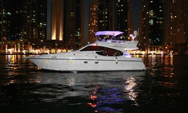 A nice 20 person Yacht rental in دبي Dubai for a nice day out
