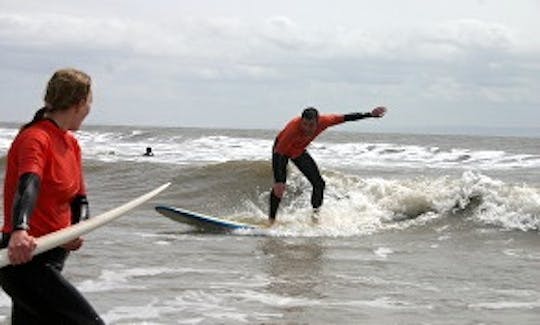 Surf Lessons Beginners, Intermediate and Advanced Surfers In Wales, UK