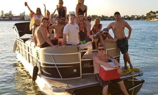 12 Person Bentley Pontoon rental in Miami Beach perfect for parties