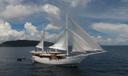 Book a Scuba Diving Cruise in Bonto Bahari, Indonesia