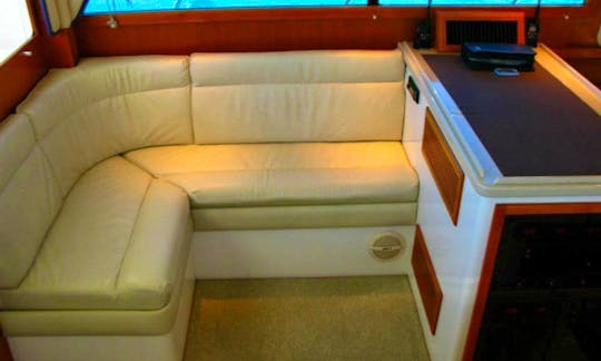 35' Cabo Sportfisher for 6 People in Quepos, Costa Rica