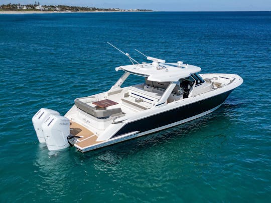 🔥 WELCOME ABOARD OUR BRAND NEW 2023 TIARA 43LS 20% OFF ALL CHARTERS 🔥