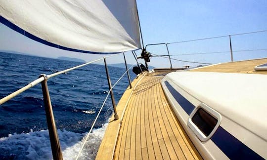 Private Sailing Tour for 8 People in Quartu Sant'Elena