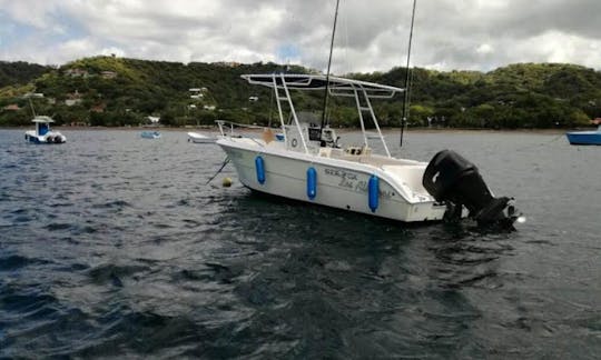 26' Seafox Center Console Rental for 6 People in Playas del Coco, Costa Rica