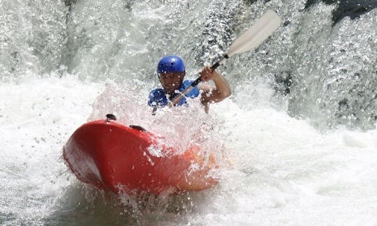 Safari en kayak sur la rivière Mrežnica à Slunj, Croatie