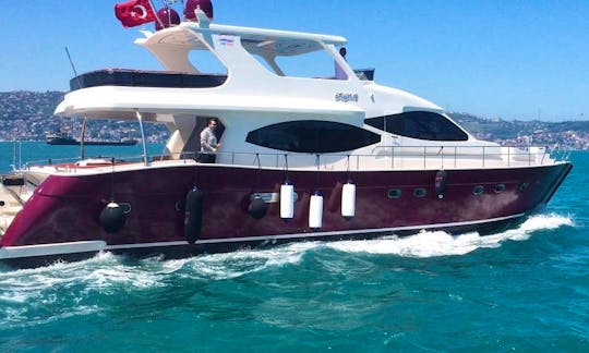 Charter 59' Power Mega Yacht in İstanbul, Turkey