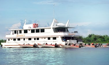 Location de bateaux de croisière et de pêche à l'hôtel Barco dans le Mato Grosso do Sul