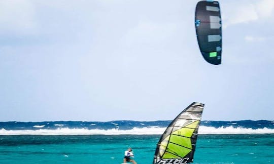 Réservez une séance de kitesurf amusante et exaltante à Pointe d'Esny, île Maurice