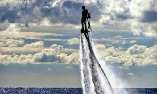 Crie uma experiência inesquecível de flyboard em Kuta Selatan, Indonésia