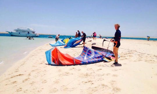 Kitesurfing Lessons with Professional Instructor in Hurghada, Egypt