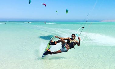 Clases de kitesurf con instructor profesional en Hurghada, Egipto