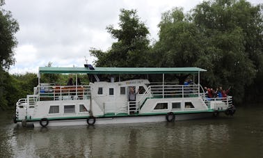 Barco clássico Pelicanul - excursões em grupo para 12 pessoas - privadas a pedido