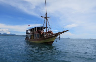 Diving Trip with Professional Guides in Komodo, Indonesia