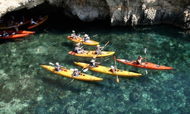 マルタのイル・メリエハで日光浴と楽しいカヤックを楽しみましょう