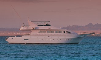 Charter Al Zahra Power Mega Yacht in Muscat, Oman