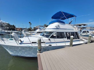 Bayliner 3270 Explorer Yacht! it's more fun with a Captain!