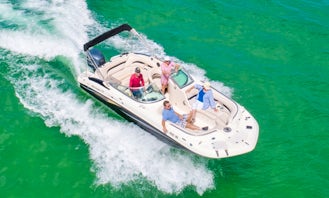 🚤The sleek Hurricane Deck boat, perfect for your Boat Day!🚤