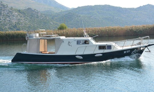 Houseboat rental in Opuzen