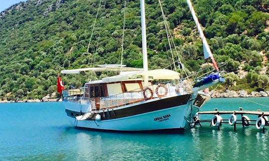 15 person Gulet for rent in Antalya making for the perfect cruise day
