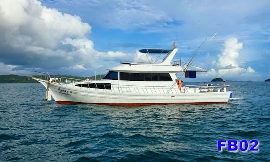 Charter Fishing Boat with Aircon (max 20 people) in Chang Wat Phuket