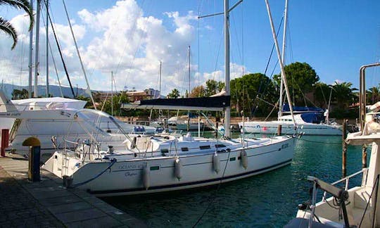 Charter Oceanis 473 Sailing Yacht Charter in Furnari, Sicilia