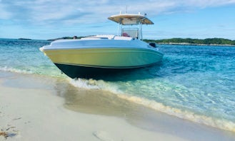 Exciting Rose Island, Bahamas Tour on 30ft Cigarette Center Console