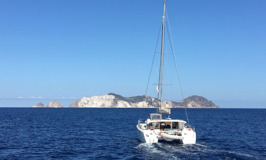 Charter 40ft "Nicholas" Lagoon 400 S2 Sailing Catamaran In Nettuno, Italy