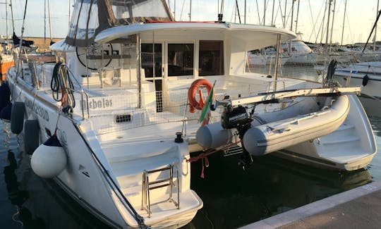 Charter 40ft "Nicholas" Lagoon 400 S2 Sailing Catamaran In Nettuno, Italy