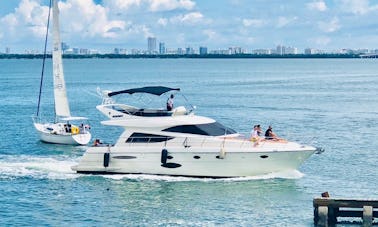 55' Uniessee Flybridge Motor Yacht In Miami, Florida