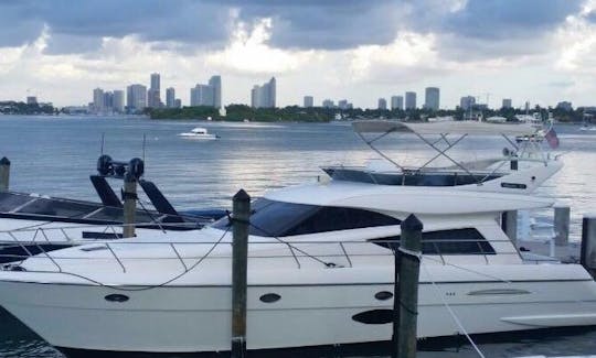 55' Uniessee Flybridge Motor Yacht In Miami, Florida