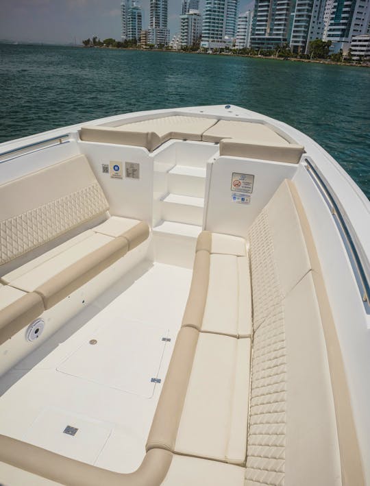 40-Foot 35-Passenger Speedboat - Enjoy a Panoramic Tour of the Bay of Cartagena