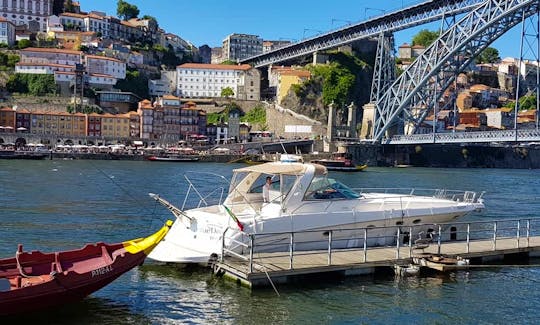 Motor Yacht Rental in Vila Nova de Gaia, Portugal with Captain, Fuel and Lunch included