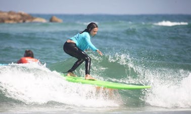 Clases de surf privadas y alquiler de tablas de surf en Tel Aviv-Yafo, Israel - Escuela de surf Galim