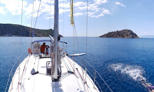 Sailing on 36ft Luxurious Yacht “Thelmagic” in Nafplio, Greece