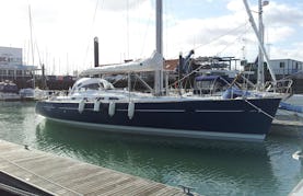 Charter "Nota Bene" Beneteau Oceanis 473 Sailing Yacht in Southampton