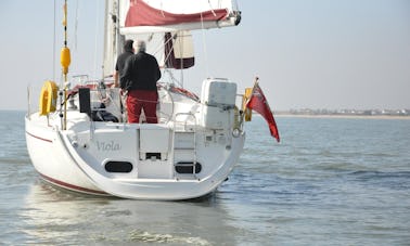 Charter the "Viola" 36ft Gib Sea Sailing Yacht in Southampton