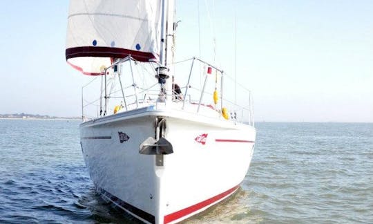 Charter the "Viola" 36ft Gib Sea Sailing Yacht in Southampton