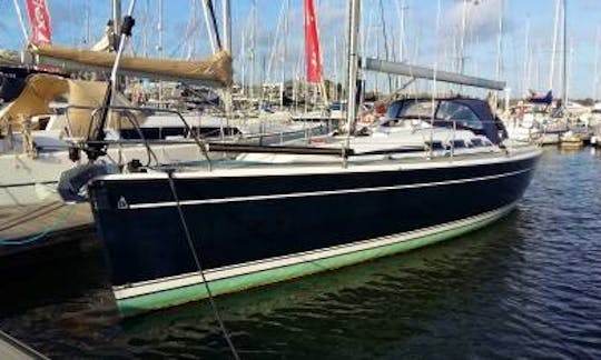 Dehler 39 SQ Sailing Yacht with 3 Cabins in Hamble-le-Rice