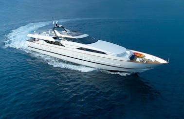 Luxury 36.7m Superyacht in Athens