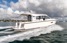 Brandnew Nimbus 305 Coupe Motor Yacht Charter in Marseille