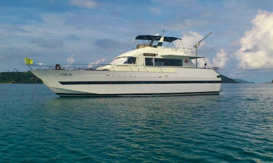 Lowest Priced Super Motor Yacht rental in Pattaya for up to 25 people.